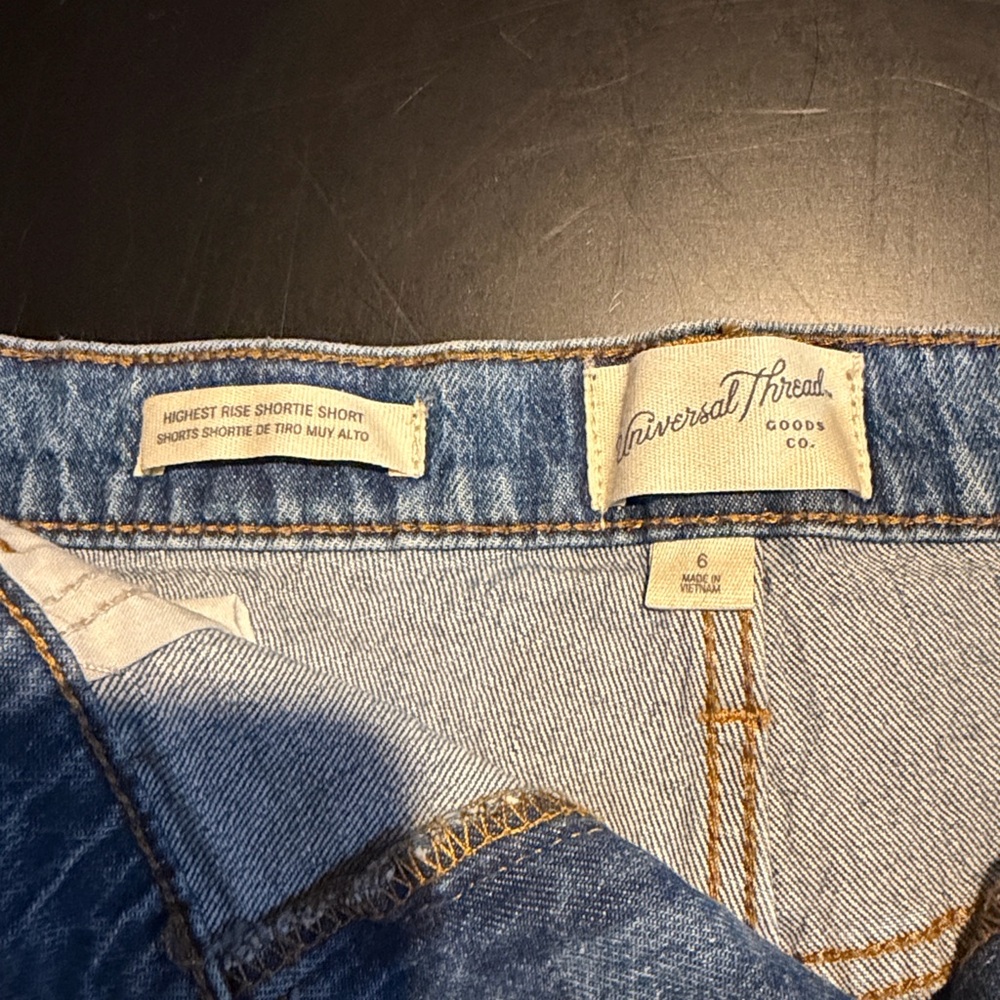 Universal Threads High Rise Shortie Shorts - Picture 7 of 8